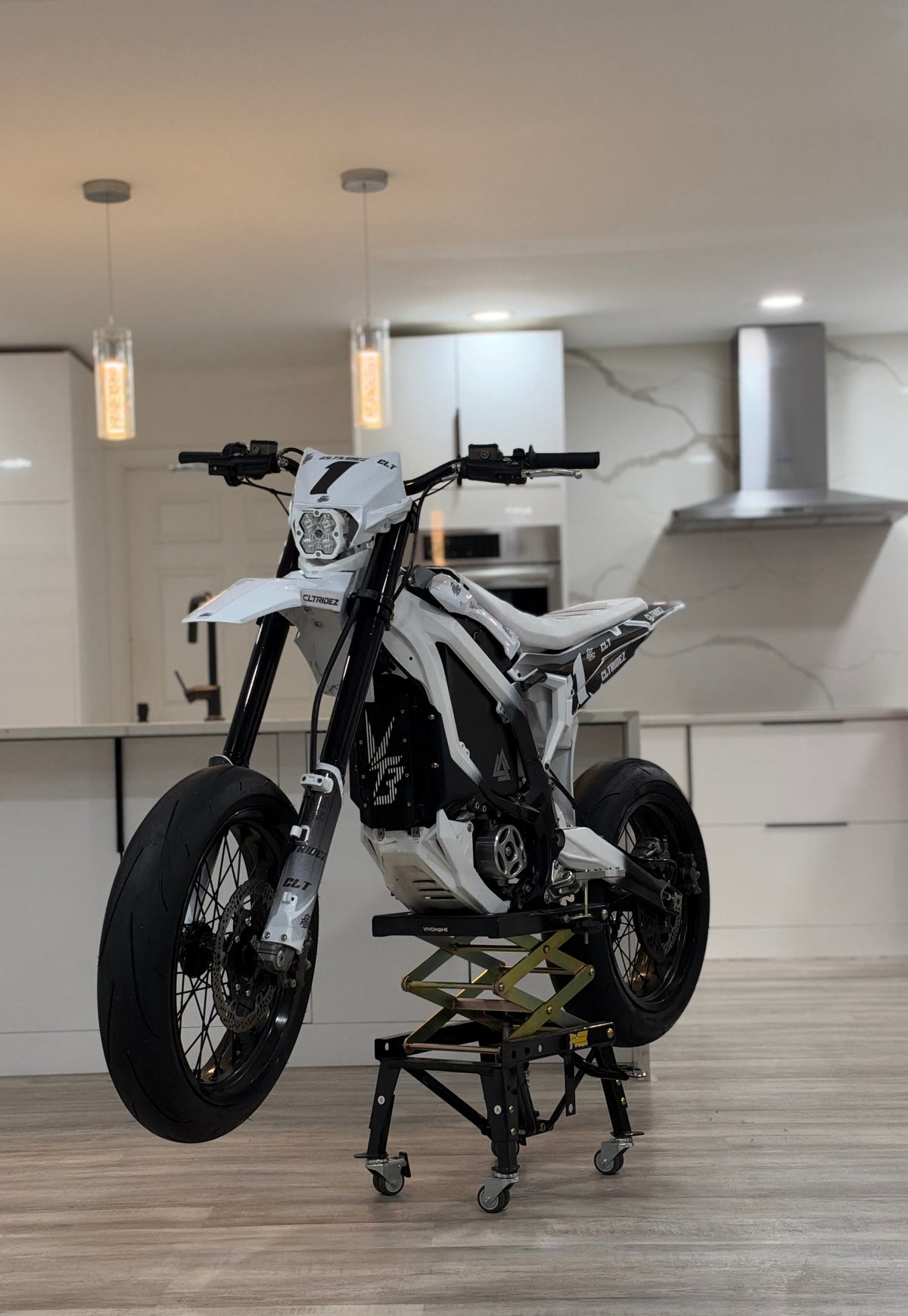 Ultra Bee Supermoto Wheelset