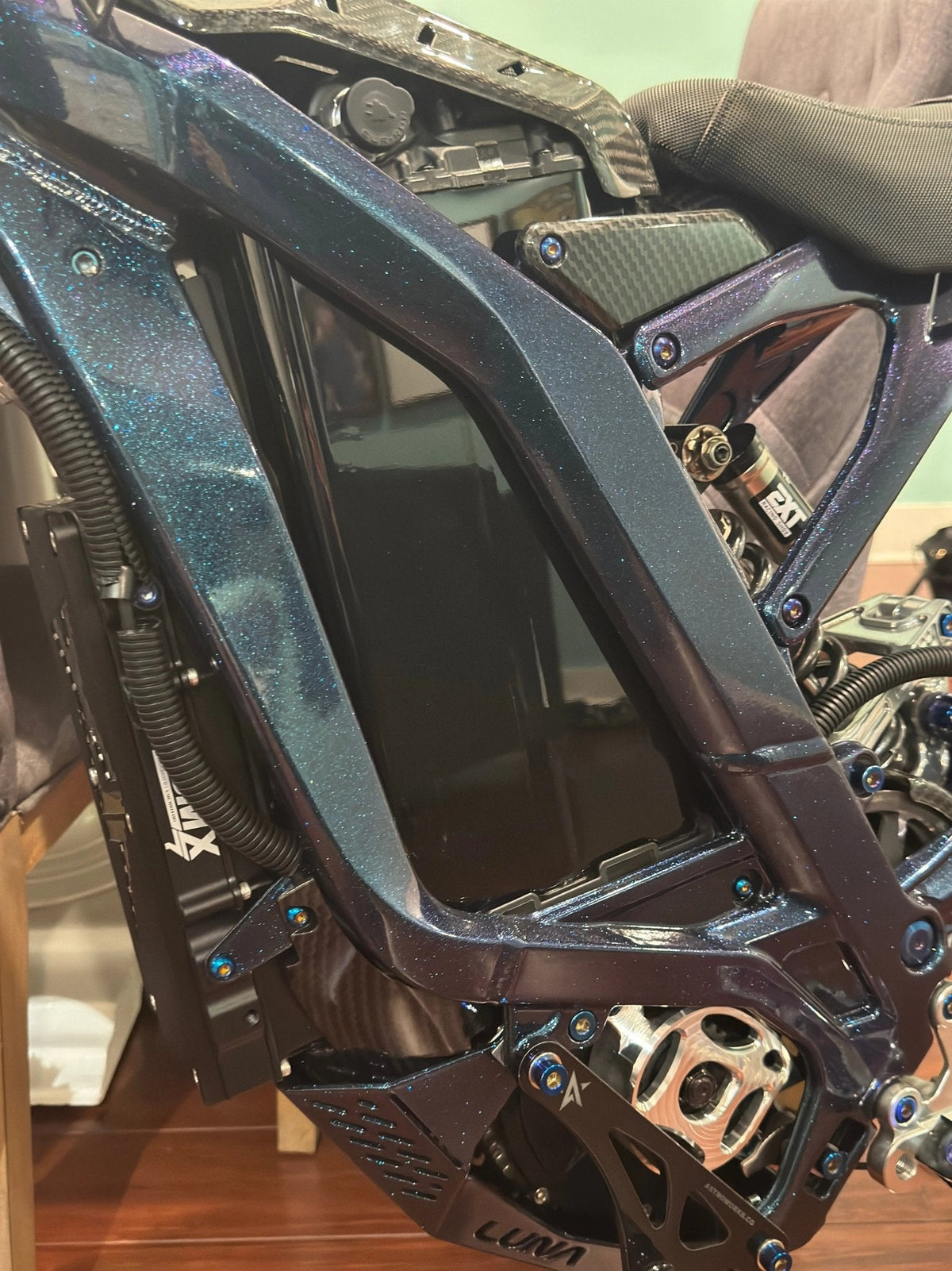 E-Bike "invisible" Vantablack Battery Wrap
